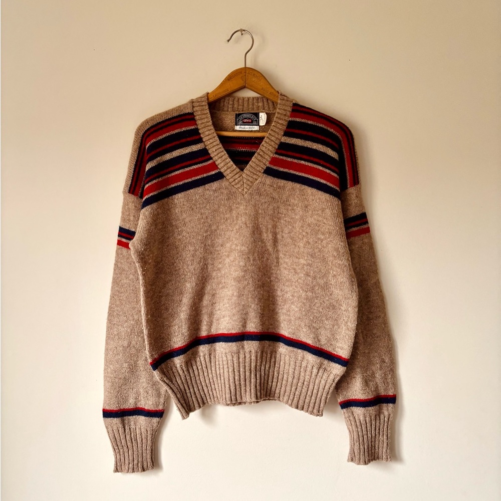 1980’s Levi’s V Neck Knit Sweater
